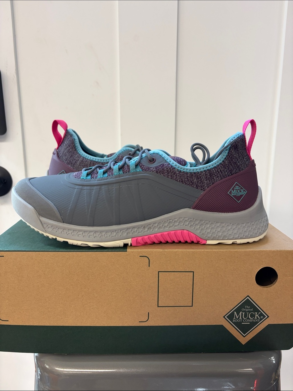Women's Muck Boot Co. Outscape Lace Up Grey & Pink Low-Profile Neoprene Bootie